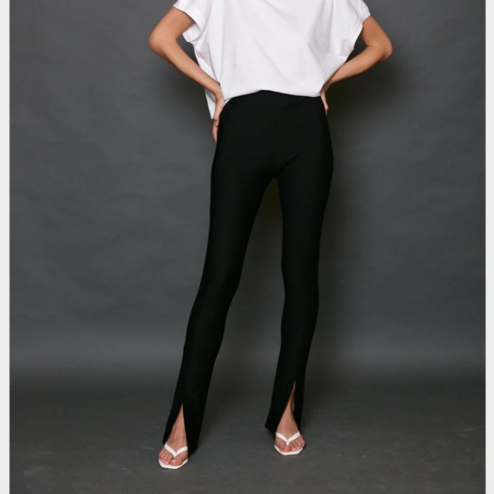 De Rococo Legging With Hem Slit